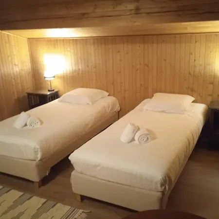 Chalet T7 With Garden On The Snow Front *