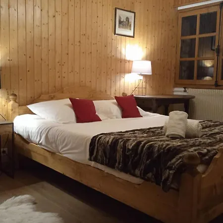 Sumptuous With Breathtaking Mountain Views Chalet