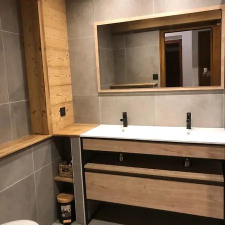 Sumptuous With Breathtaking Mountain Views Chalet *