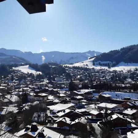 Sumptuous With Breathtaking Mountain Views シャレー *
