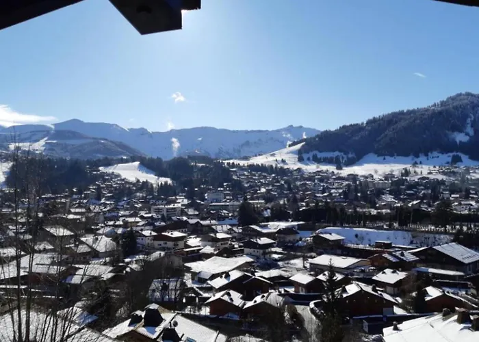 Sumptuous With Breathtaking Mountain Views Alpehytte *