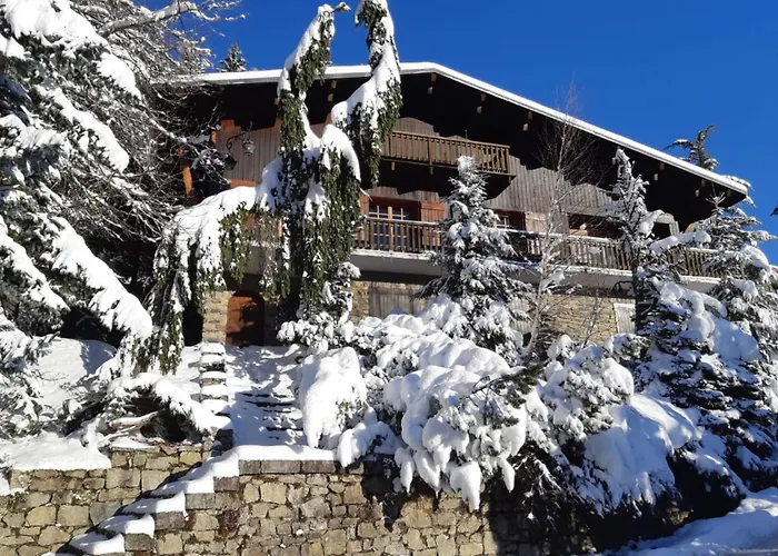 Sumptuous With Breathtaking Mountain Views Alpehytte